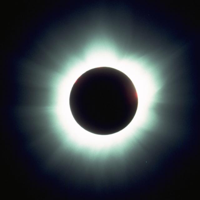 Medium eclipse image: Slide 9