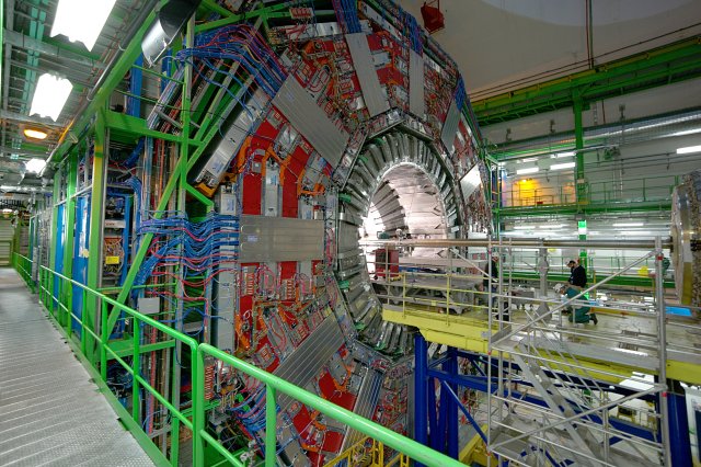 CERN 2013 gallery image S022.jpg